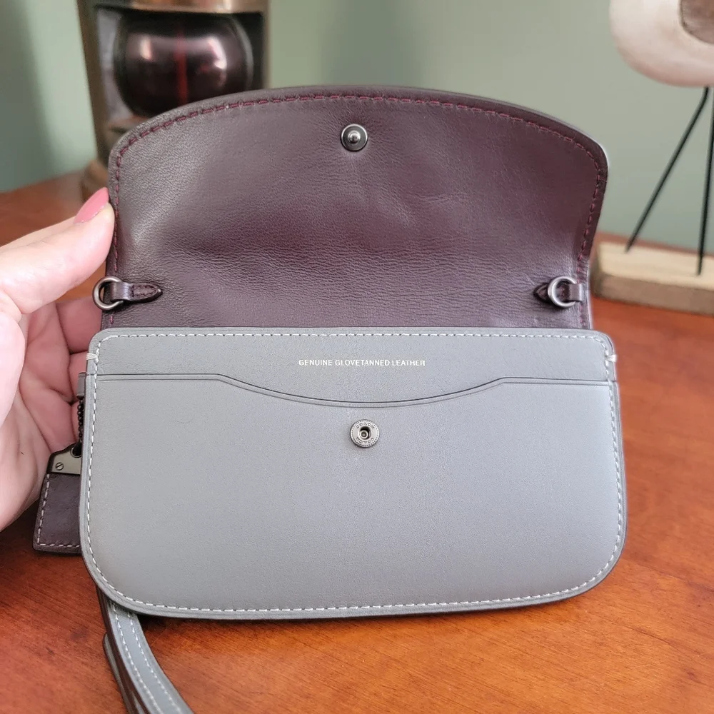 Coach 23536 1941 Tea Rose Applique Gray Leather Wristlet Clutch